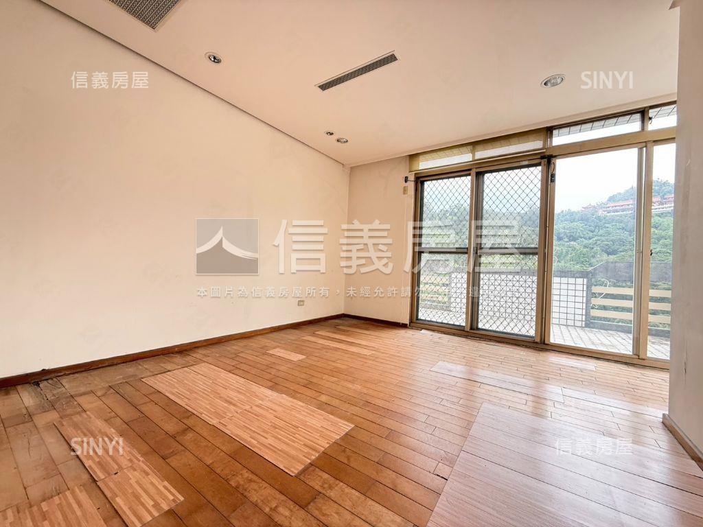 專任北屯獨棟大地坪別墅房屋室內格局與周邊環境