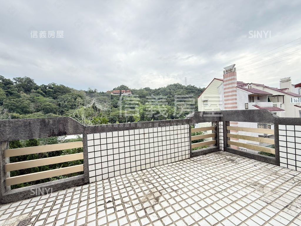 專任北屯獨棟大地坪別墅房屋室內格局與周邊環境