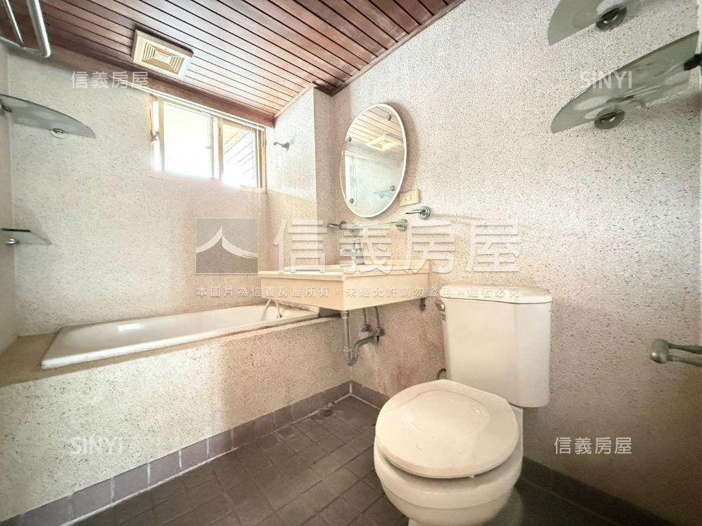 專任北屯獨棟大地坪別墅房屋室內格局與周邊環境