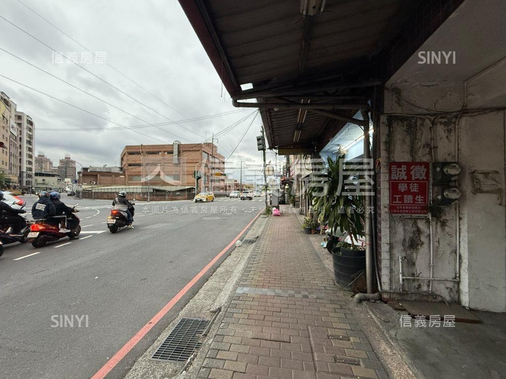 新樹路稀有優質透天房屋室內格局與周邊環境
