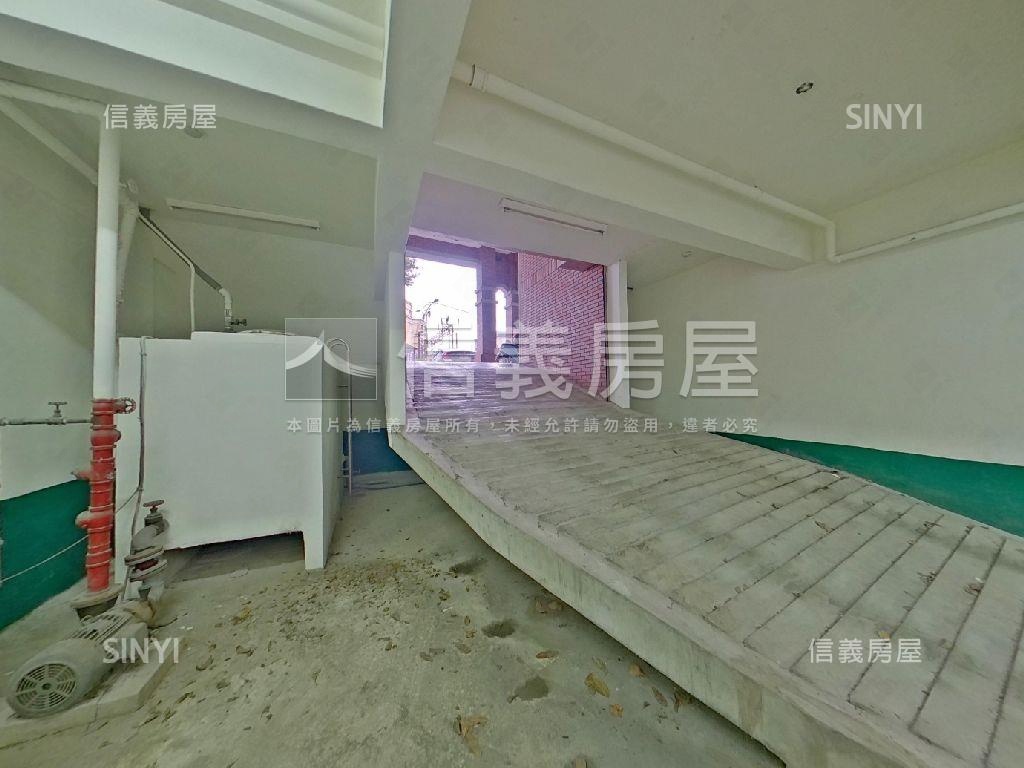 近樹林車站◆寬敞儲藏空間房屋室內格局與周邊環境