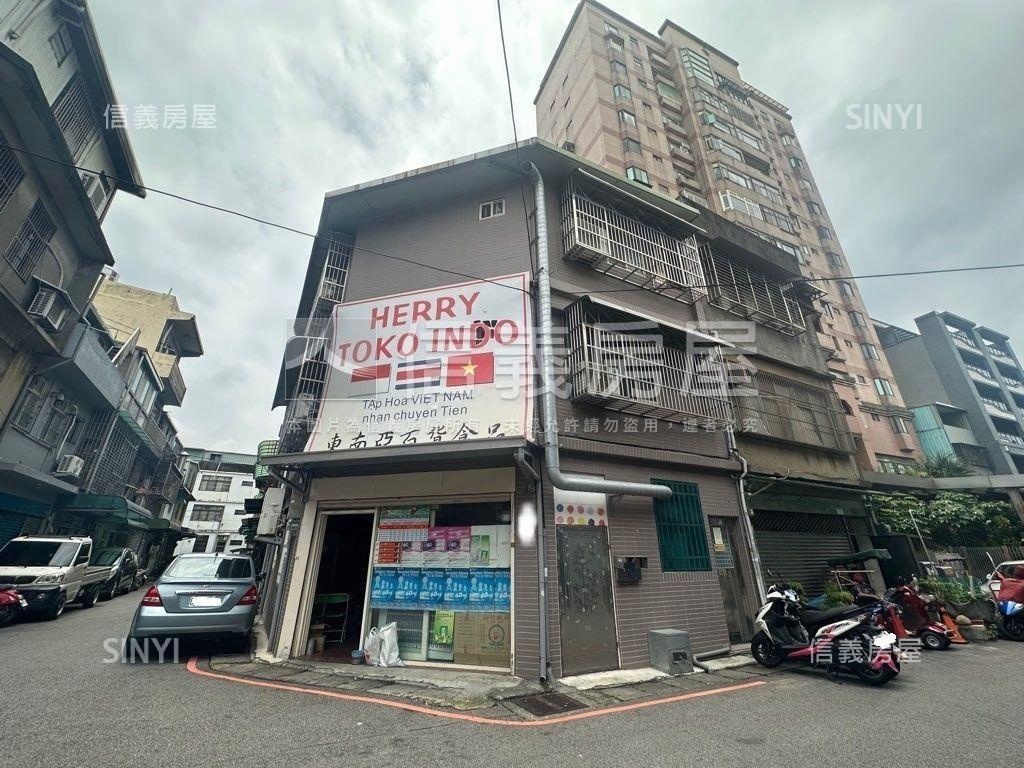 近聖保祿邊間三角窗透店房屋室內格局與周邊環境