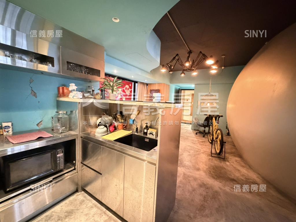 藍天凱悅房屋室內格局與周邊環境