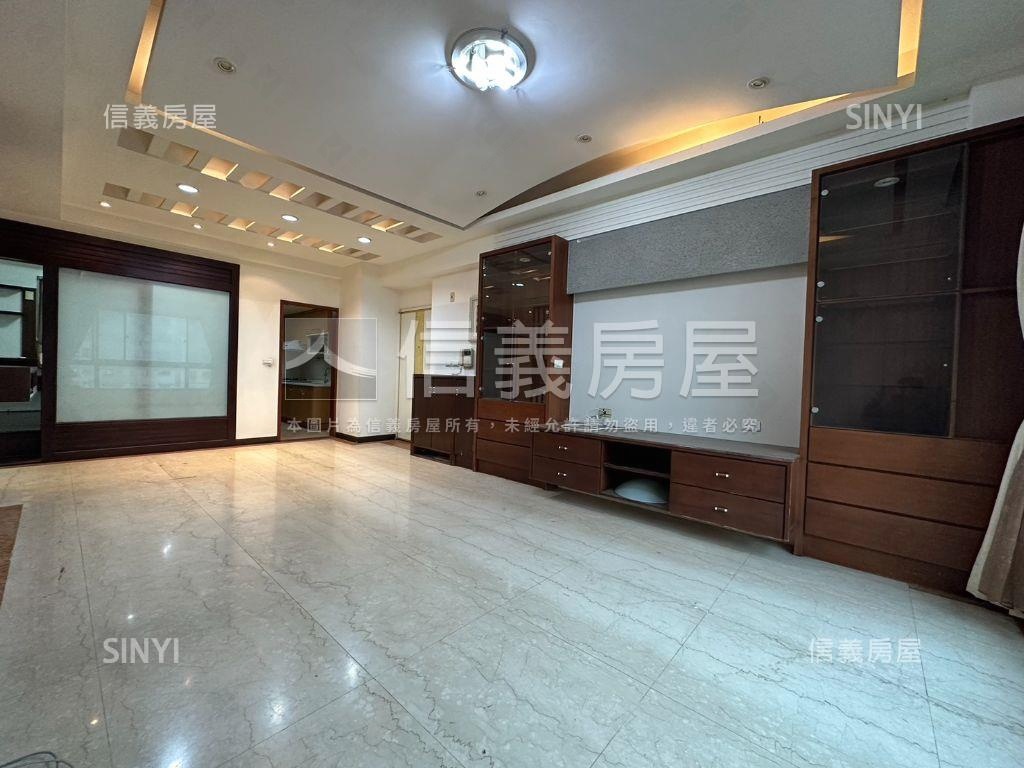 藝文特區稀有高樓景觀釋出房屋室內格局與周邊環境