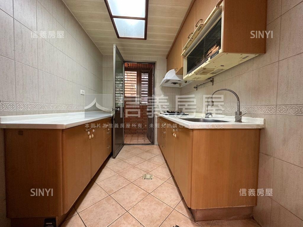 藝文特區稀有高樓景觀釋出房屋室內格局與周邊環境