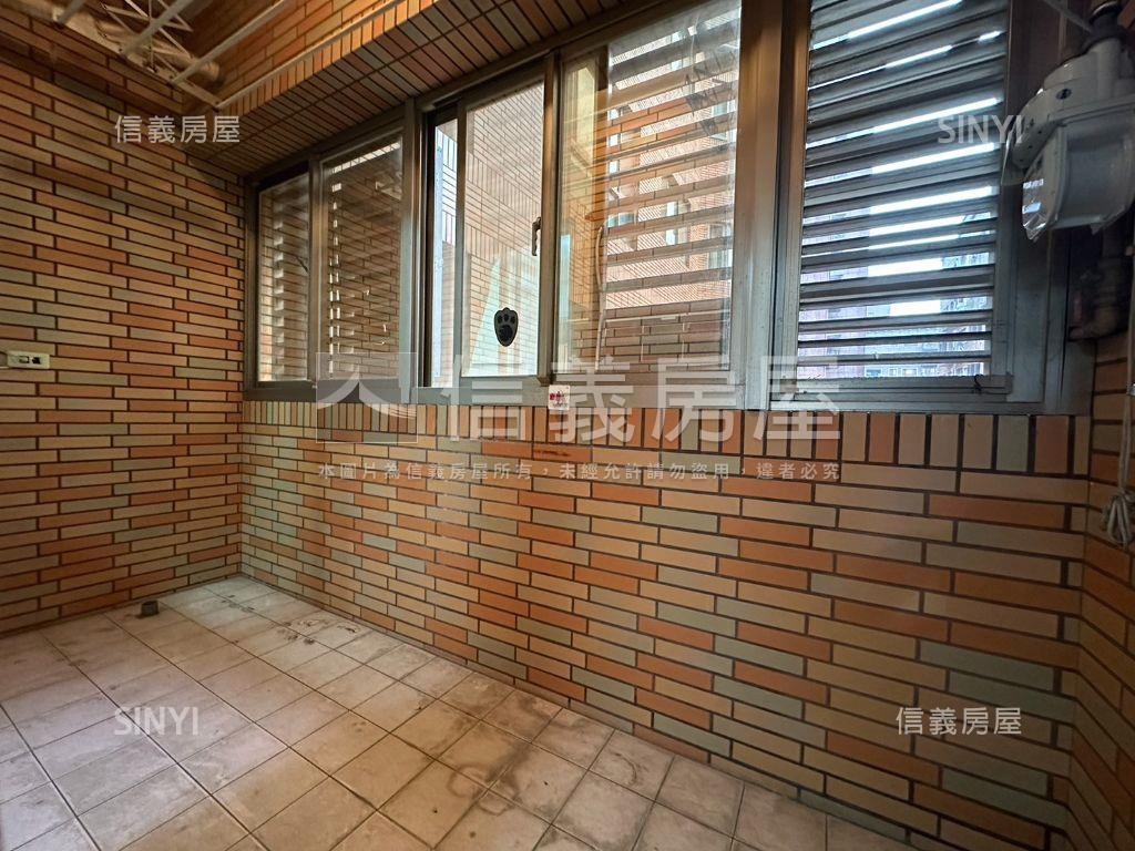 藝文特區稀有高樓景觀釋出房屋室內格局與周邊環境