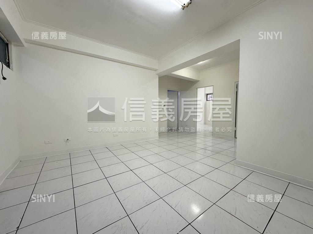 東方巴黎邊間方正三房房屋室內格局與周邊環境
