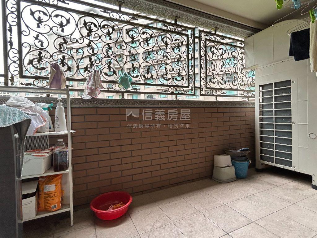 專任中悅城堡３房豪宅房屋室內格局與周邊環境