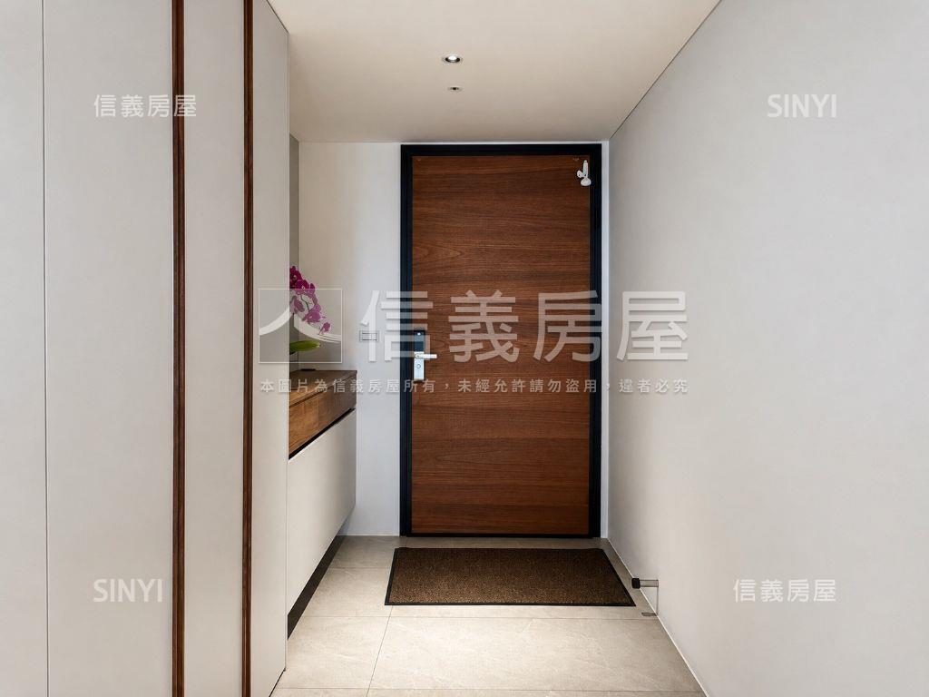 專任稀有在水一方高樓河景房屋室內格局與周邊環境