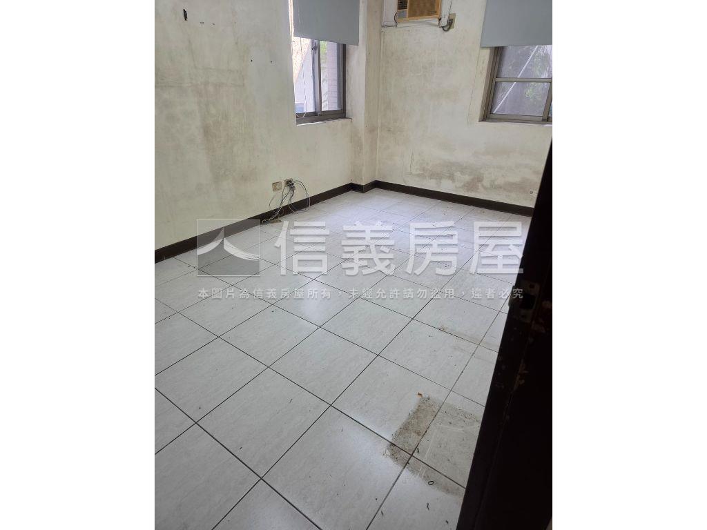 中正吉品三房稀有釋出房屋室內格局與周邊環境