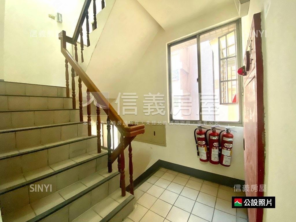 港灣海景首排精裝３房平車房屋室內格局與周邊環境