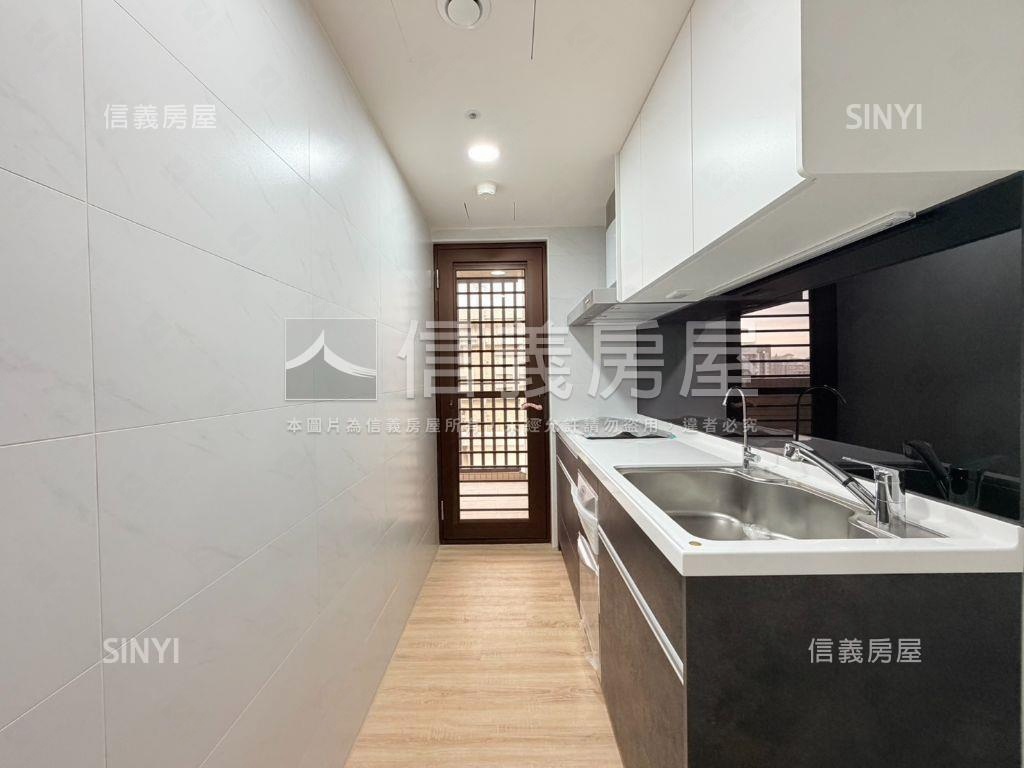 【飛時代】採光亮麗三房房屋室內格局與周邊環境