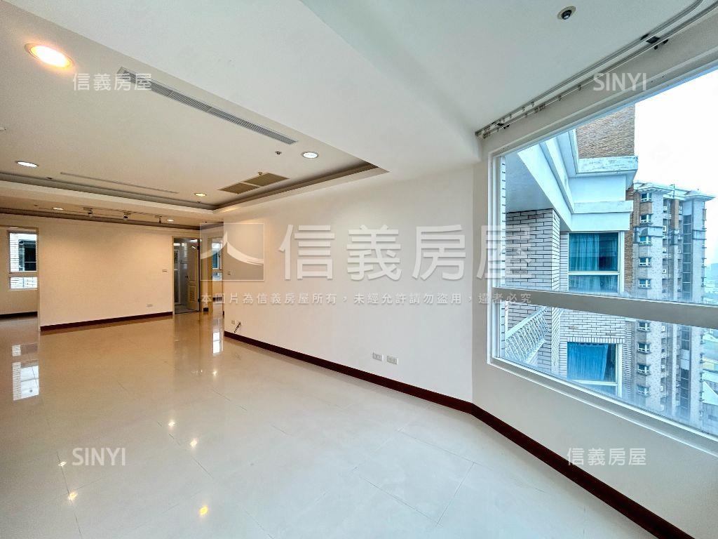西班牙頂層美景三房車位房屋室內格局與周邊環境
