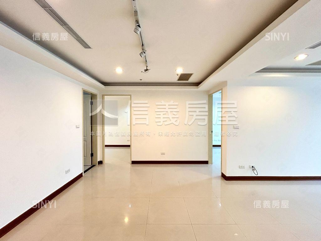 西班牙頂層美景三房車位房屋室內格局與周邊環境