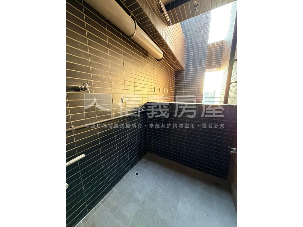 十二淳三房平車Ｄ房屋室內格局與周邊環境