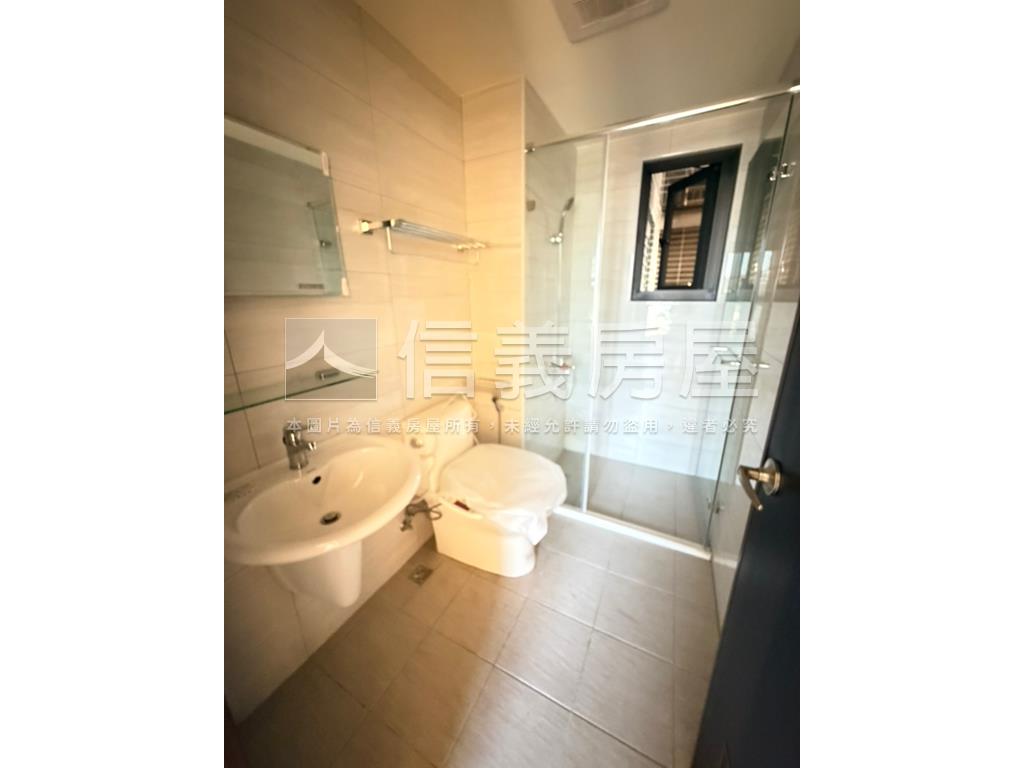 十二淳三房平車Ｄ房屋室內格局與周邊環境