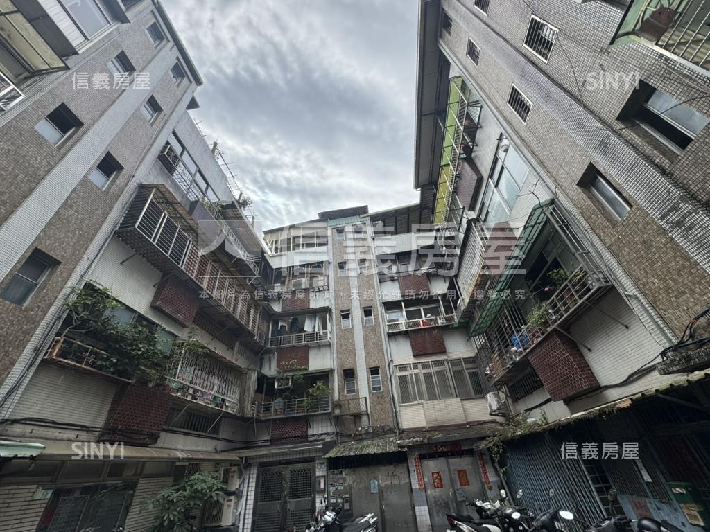 【忠順商圈】公寓二樓房屋室內格局與周邊環境