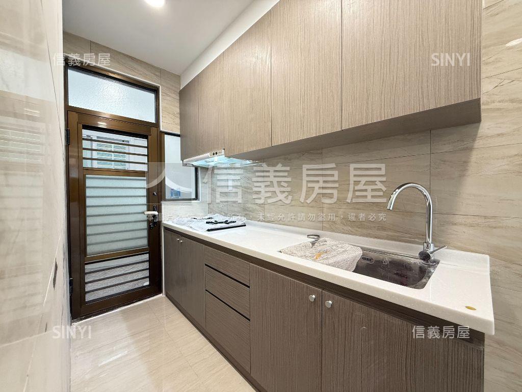 近環球成家三樓房屋室內格局與周邊環境