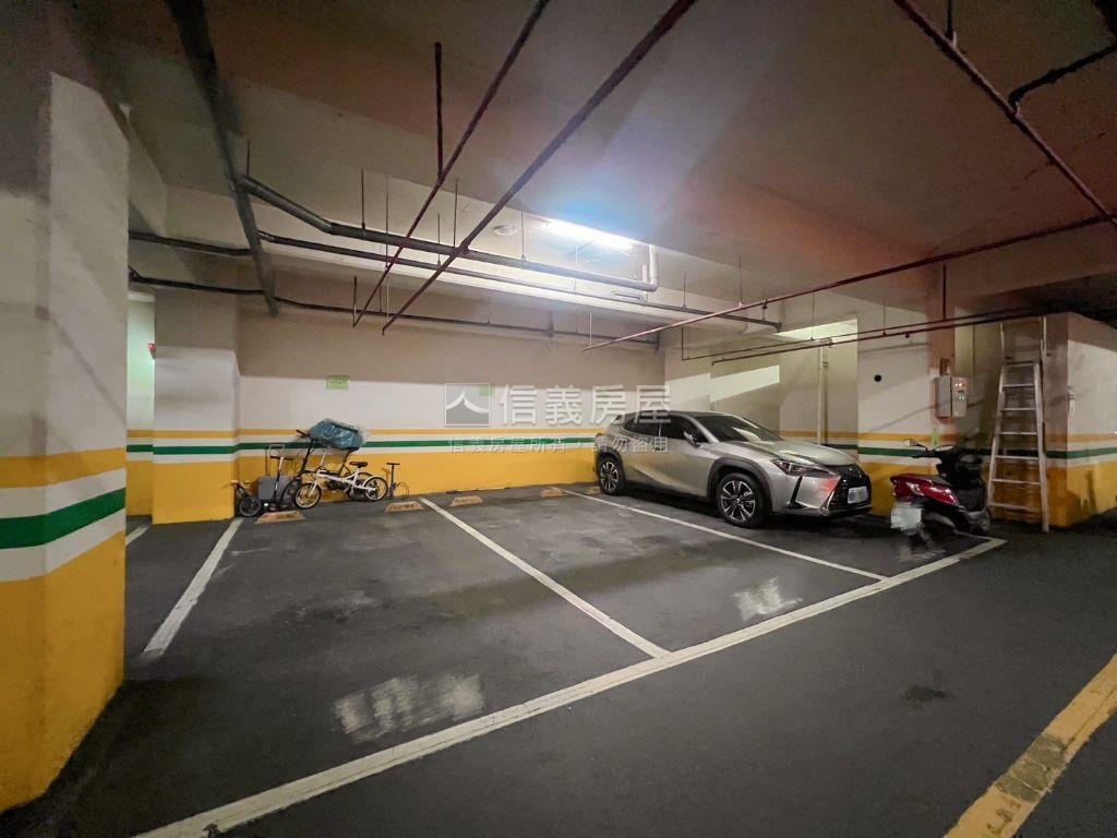 ★伊登花園★大三房雙車位房屋室內格局與周邊環境