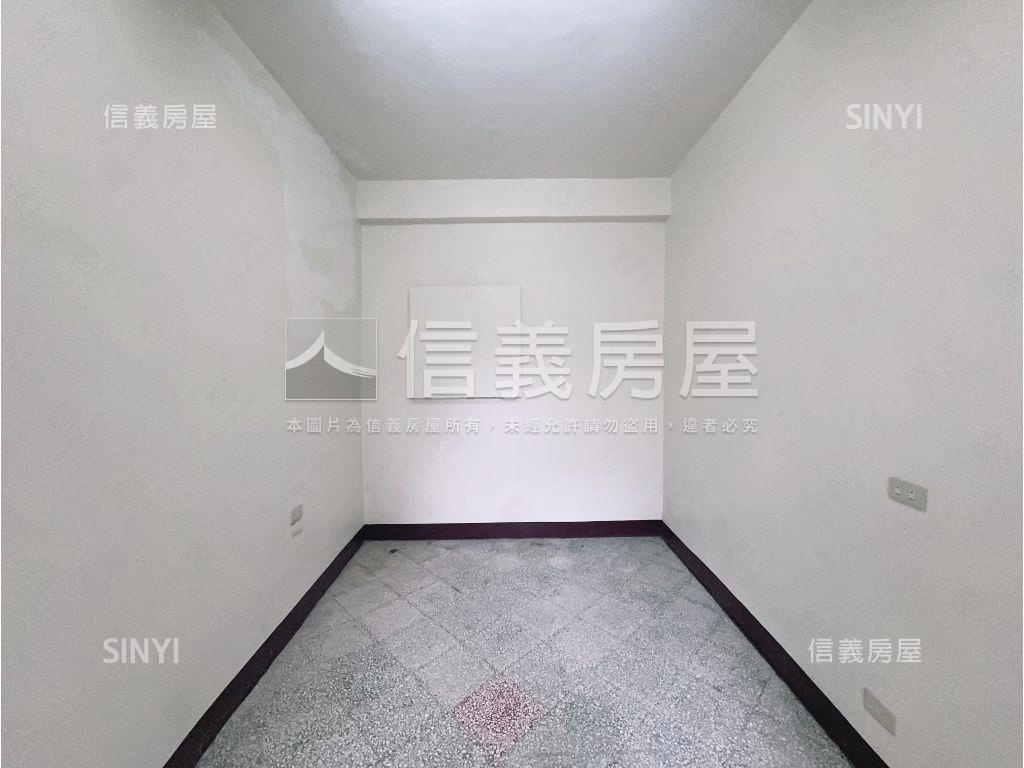 近忠貞市場大地坪透天房屋室內格局與周邊環境