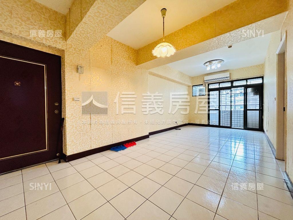 捷運旁交通大樓三房美屋房屋室內格局與周邊環境