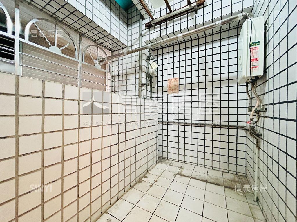 捷運旁交通大樓三房美屋房屋室內格局與周邊環境