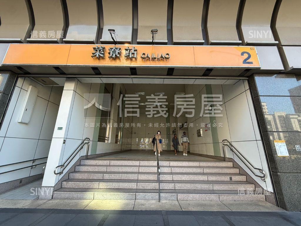 捷運旁交通大樓三房美屋房屋室內格局與周邊環境