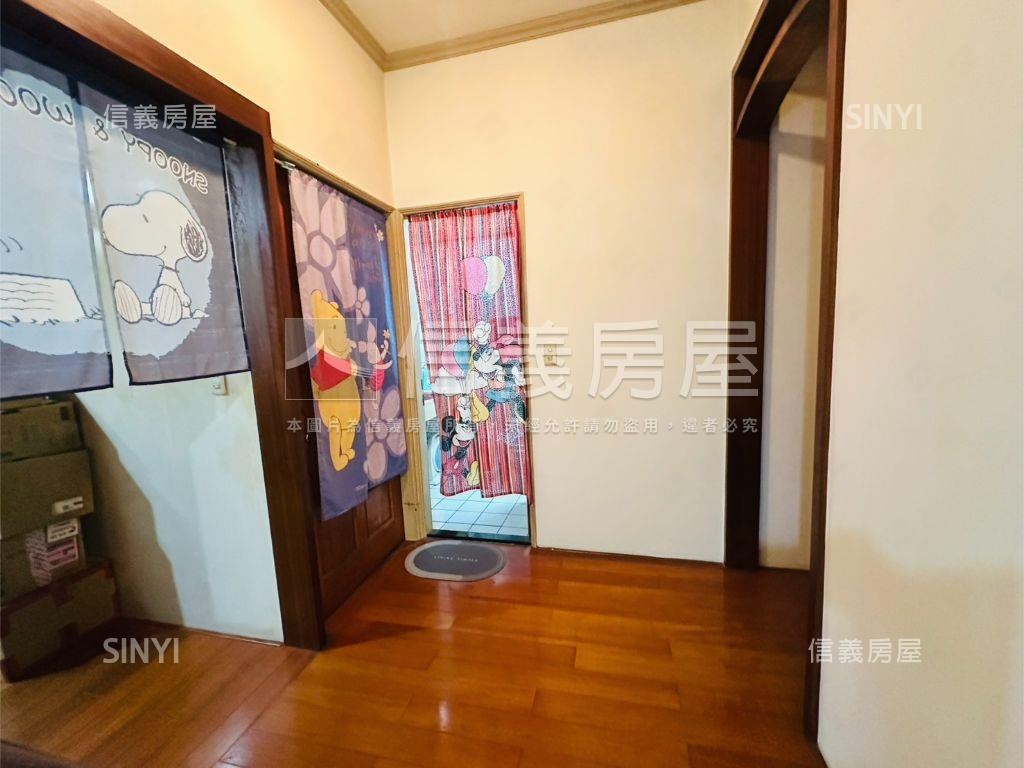 七張捷運三代同堂房屋室內格局與周邊環境