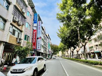 前路後巷無夾層顯眼寬透店