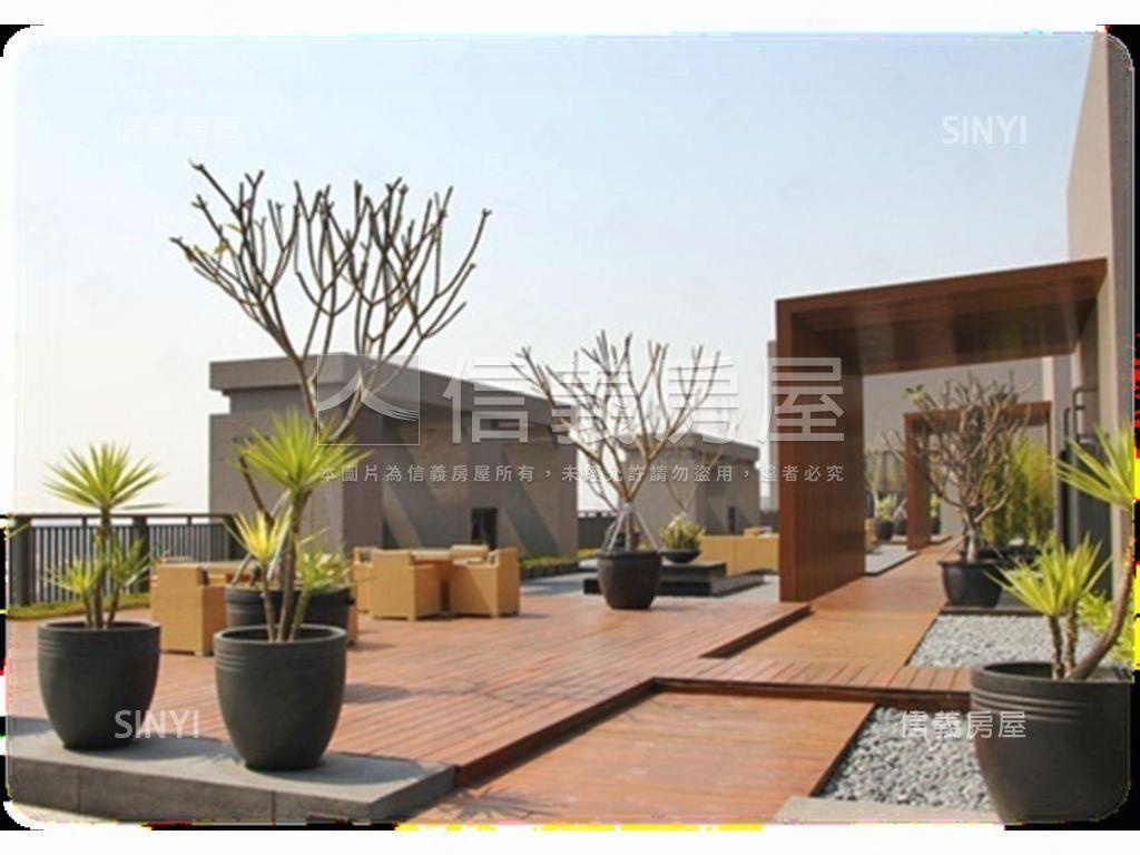 新月灣｜四房樹梢戶附車位房屋室內格局與周邊環境