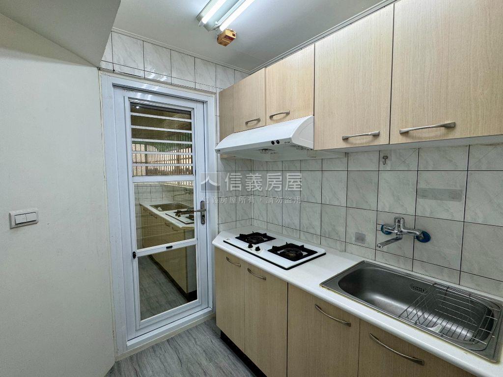 近南科小資溫馨三房房屋室內格局與周邊環境