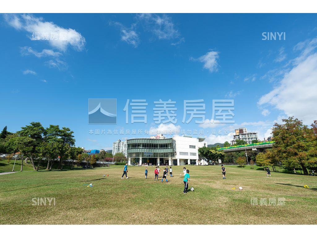 湖心ＡＩＴ２房房屋室內格局與周邊環境