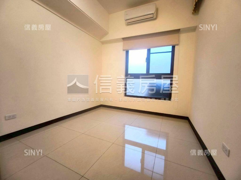 景觀南勢大全聯３房車位房屋室內格局與周邊環境