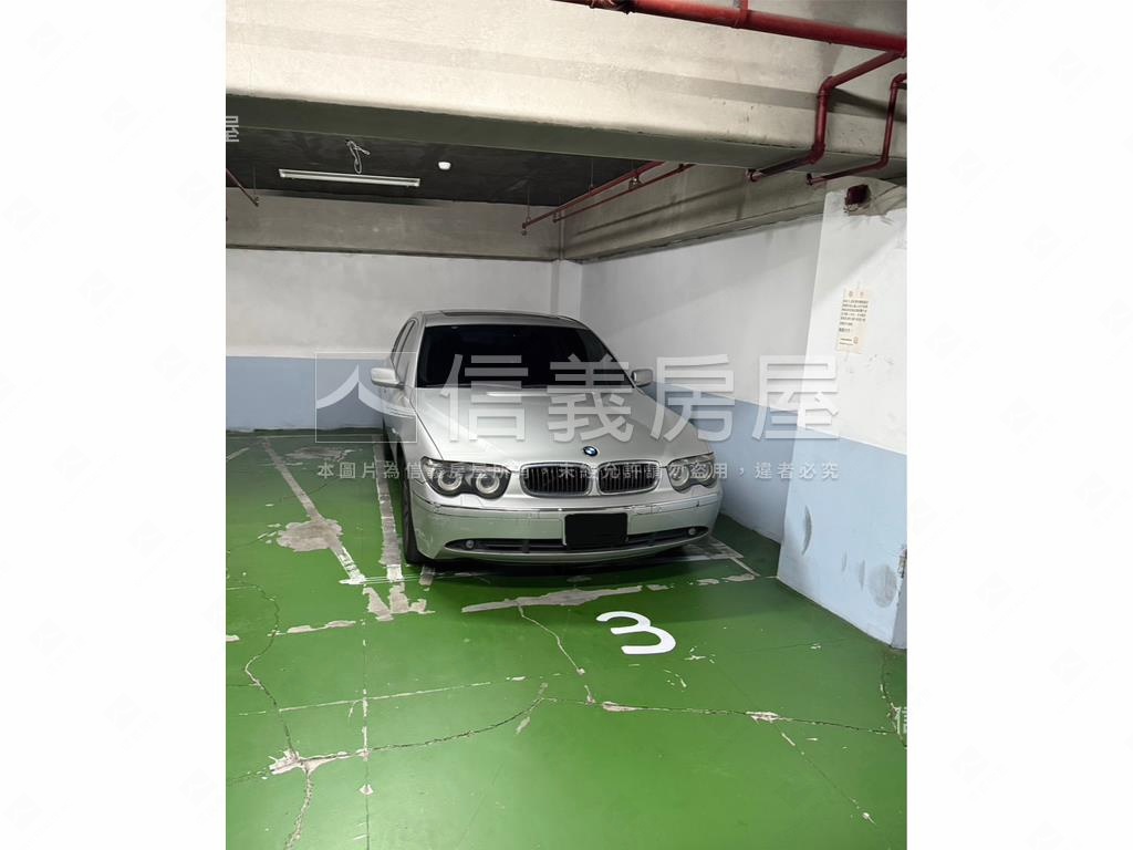 仁愛雅舍．三房車位房屋室內格局與周邊環境