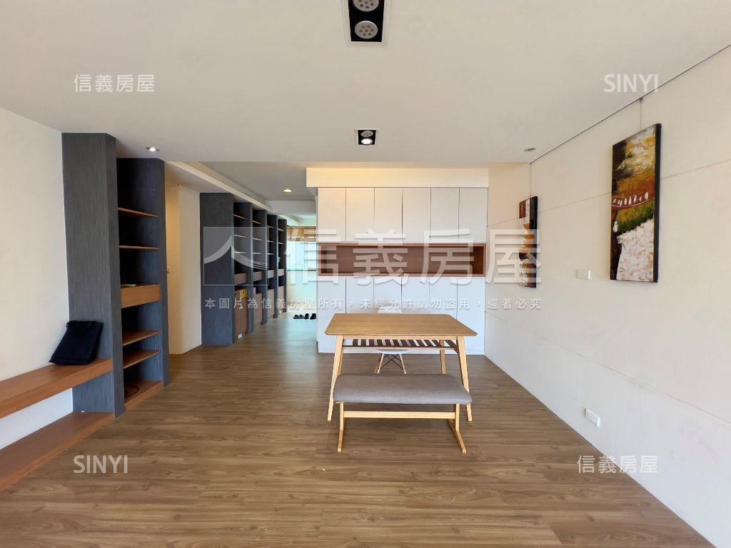景觀綠意大空間美宅房屋室內格局與周邊環境