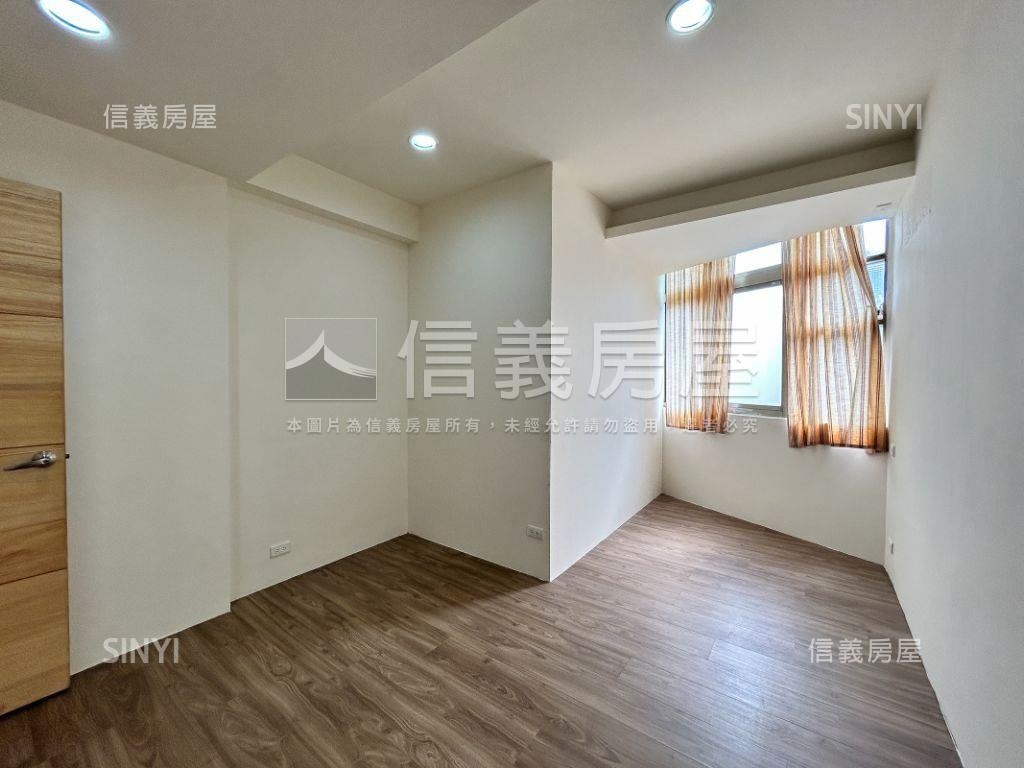 景觀綠意大空間美宅房屋室內格局與周邊環境