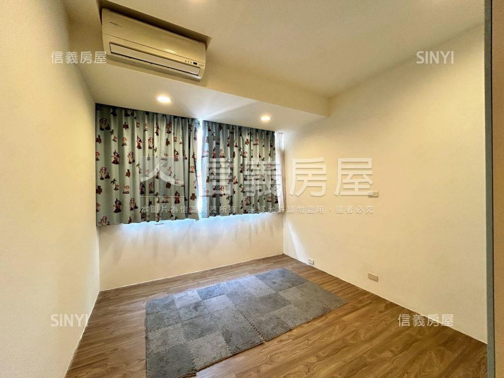 景觀綠意大空間美宅房屋室內格局與周邊環境