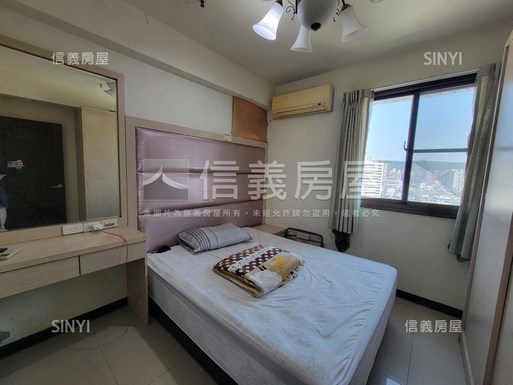 哈佛名門三房車位房屋室內格局與周邊環境