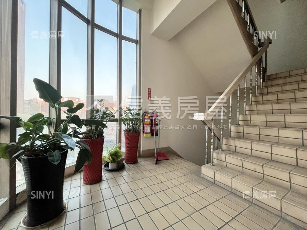 未來雙子星河景捷運純辦房屋室內格局與周邊環境