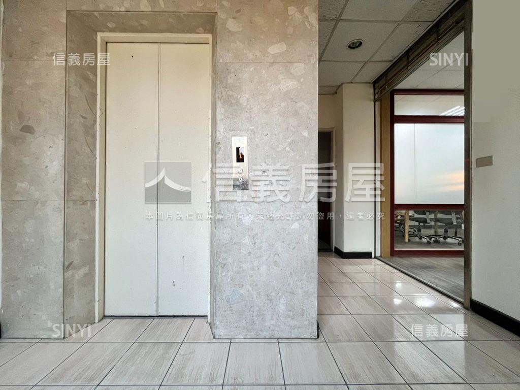 未來雙子星河景捷運純辦房屋室內格局與周邊環境