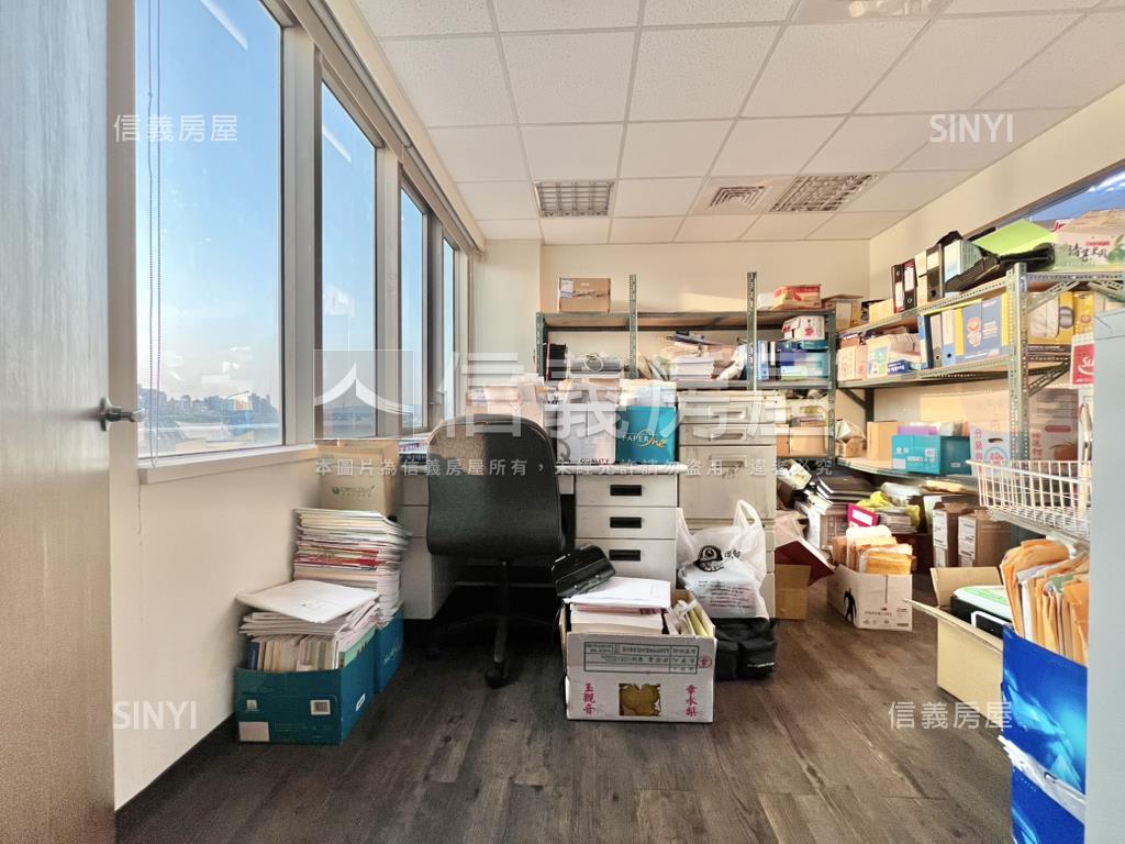 未來雙子星河景捷運純辦房屋室內格局與周邊環境