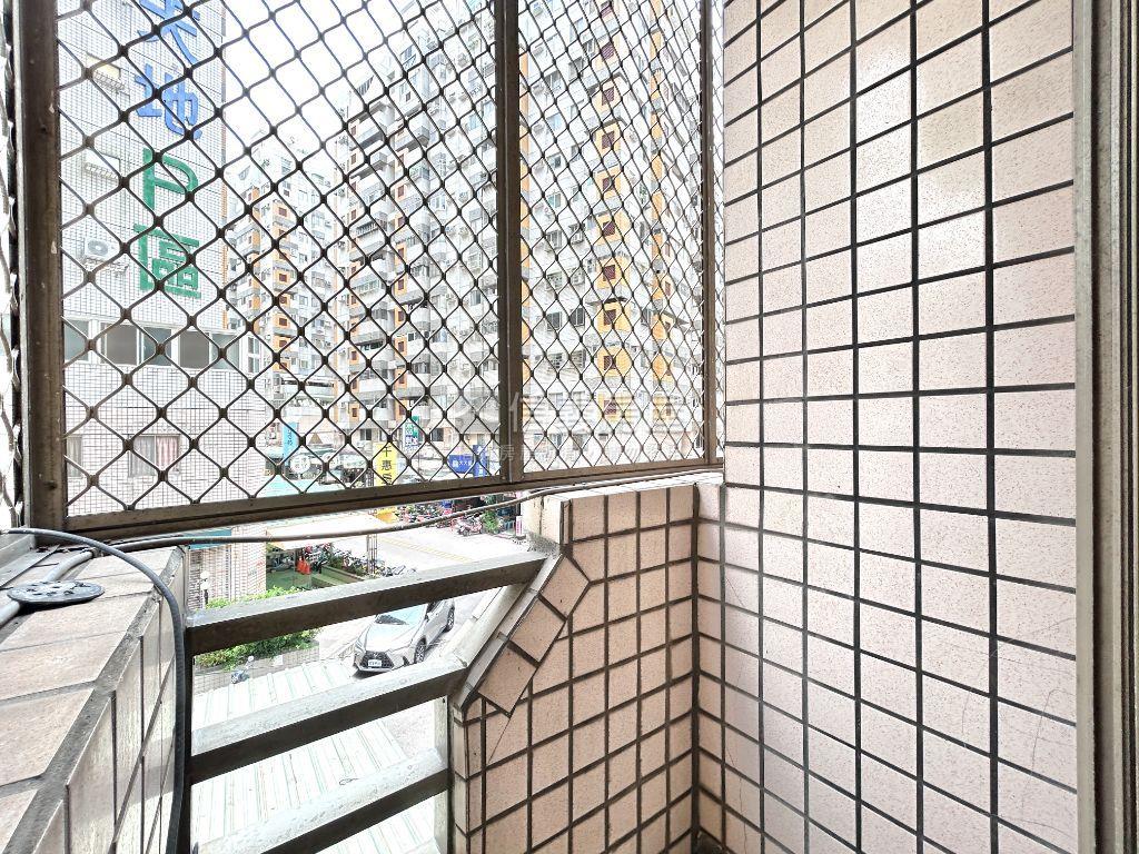福聯街多用途店面讚！房屋室內格局與周邊環境