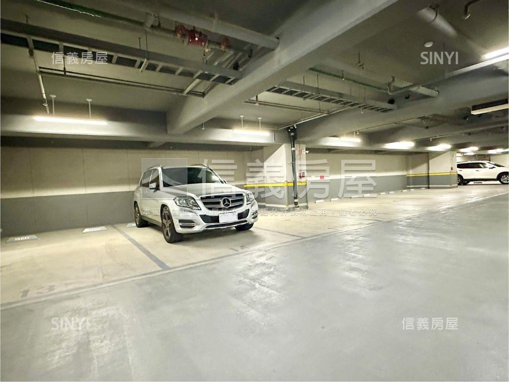 天母仰格邊間電梯三房車位房屋室內格局與周邊環境