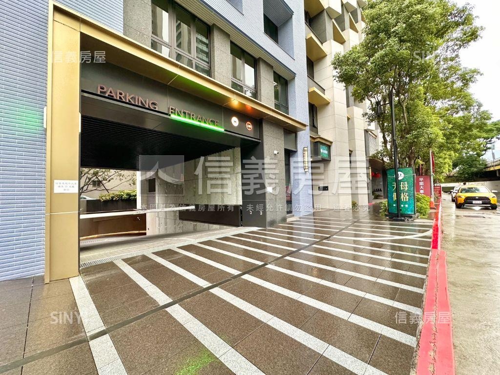 天母仰格邊間電梯三房車位房屋室內格局與周邊環境