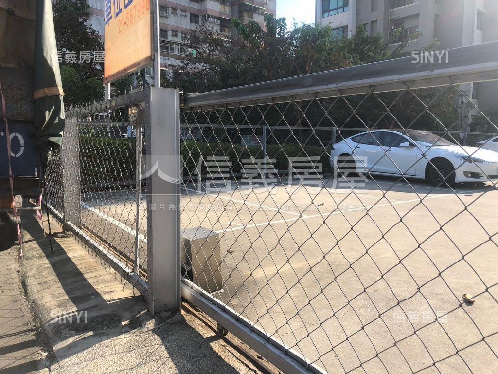 出價來談！仁化路旁土地房屋室內格局與周邊環境