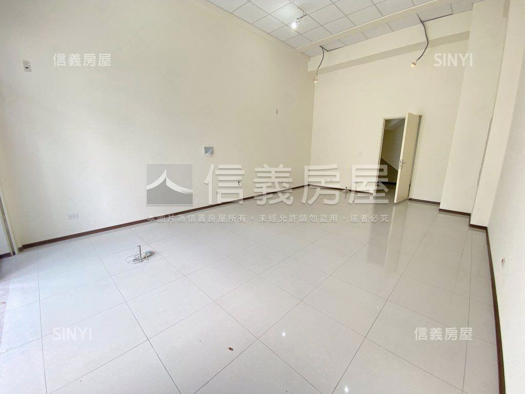 極品全新精武東路熱鬧店面房屋室內格局與周邊環境