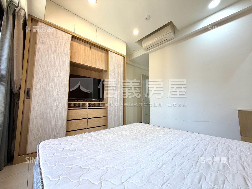 新悅城亮麗３房平車房屋室內格局與周邊環境