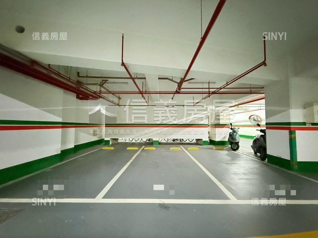 幸福皇居三房雙車位房屋室內格局與周邊環境