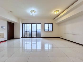 皇居採光通風三房車位