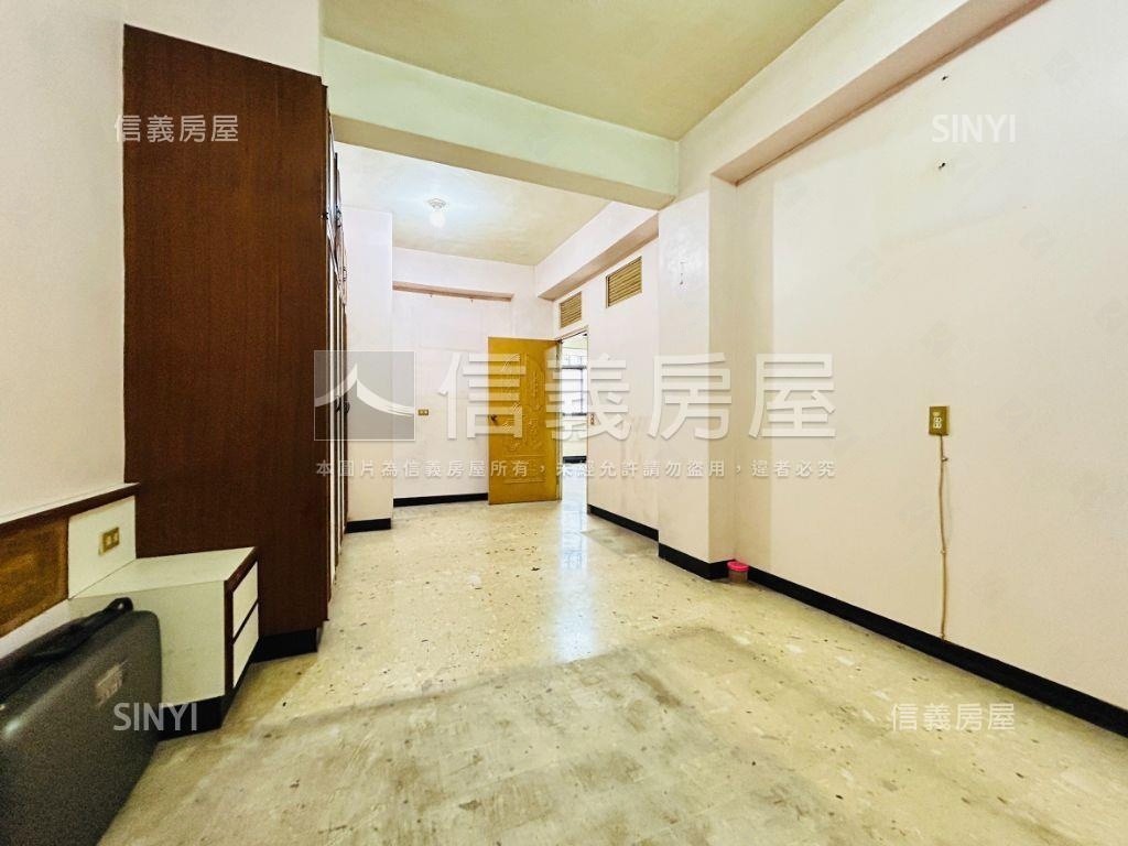 成功路２樓起家厝美寓房屋室內格局與周邊環境